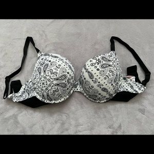 Victoria secrete bra, 34 DD